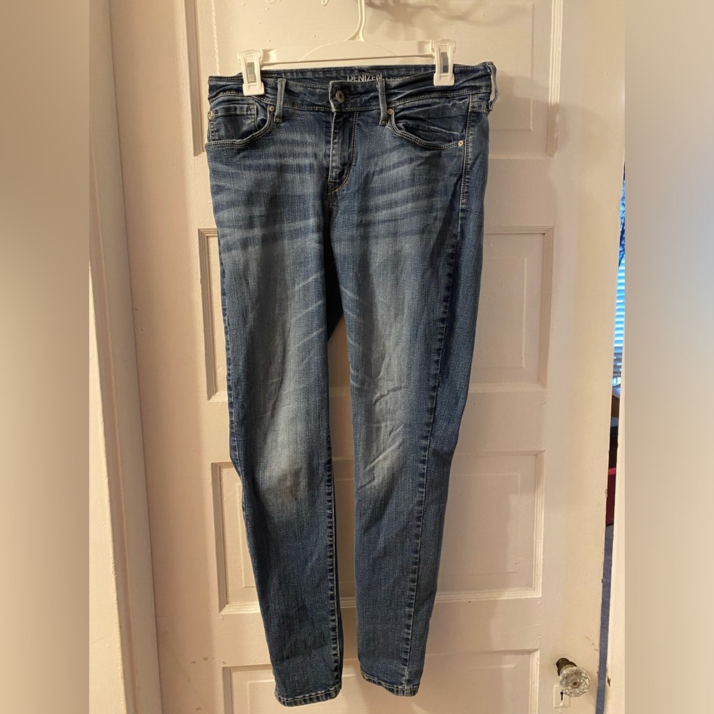 Denizen from Levi Skinny Jeans Size 10
